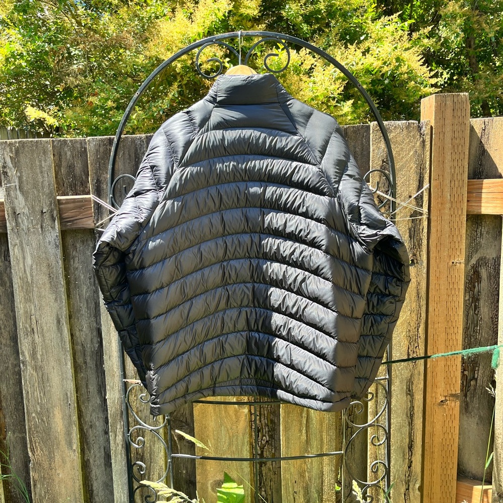 Supreme Black Micro Down Jacket. Size Medium. Nev… - image 4